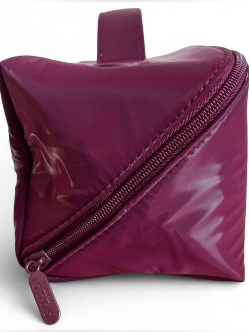 Authentic Gucci Beauty Maroon Burgundy Glossy Makeup Cosmetic Bag with handle - Picture 3 of 4